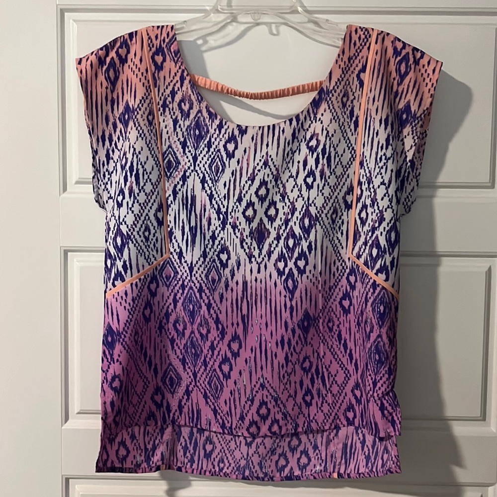 Women’s blouse